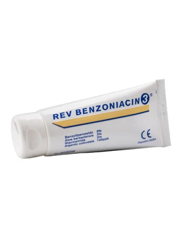 Rev benzoniacin 3 - crema viso per il trattamento dell'acne - 100 ml Rev benzoniacin 3 - crema viso per il trattamento dell'acne - 100 ml