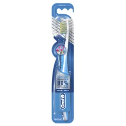 Oral-B - Spazzolino Cross Action con Setole Morbide