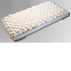 MATERASSO AD ARIA A BOLLE CON RISVOLTO