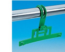 SUPPORTO DA LETTO PER SACCHE RACCOLTA URINA, ATTACCO ROTONDOPER IL FISSAGGIO ALLA BARRA DEL LETTO. REALIZZATO IN PLASTICA